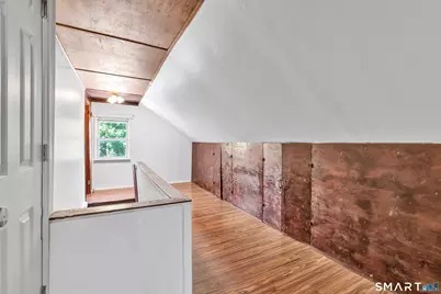 17 Reynolds Avenue, Stamford, CT 06905 - Photo 32