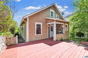 17 Reynolds Ave, Stamford, CT 06905 - Photo 8