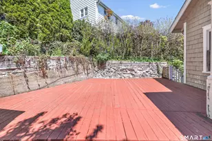 17 Reynolds Ave, Stamford, CT 06905 - Photo 6