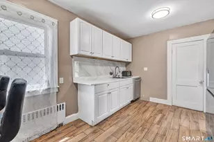 17 Reynolds Ave, Stamford, CT 06905 - Photo 20