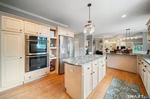 282 Laurelwood Ln, Southbury, CT 06488 - Photo 10