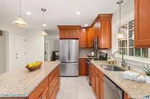 38 Clearview Dr, Newtown, CT 06482 - Photo 18