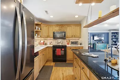 40 Elbow Hill Road, Brookfield, CT 06804 - Photo 10