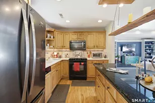 40 Elbow Hill Rd, Brookfield, CT 06804 - Photo 10