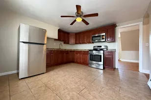 317 Lincoln Ave, Bridgeport, CT 06606 - Photo 2