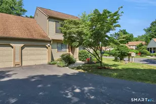 26 Ashford Dr, Avon, CT 06001 - Photo 2