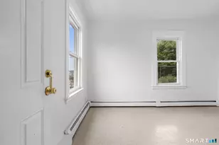 121 Wolcott St, Waterbury, CT 06705 - Photo 20