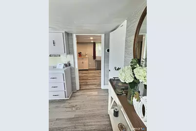 10 Washington Street, Derby, CT 06418 - Photo 20