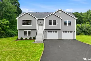 672 Vernon St, Manchester, CT 06042 - Photo 1
