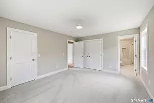 672 Vernon St, Manchester, CT 06042 - Photo 12