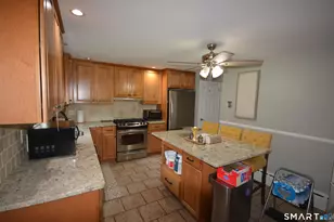 90 Colonese Rd, Fairfield, CT 06825 - Photo 10