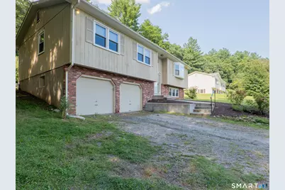 45 Riverside Road, Newtown, CT 06482 - Photo 4