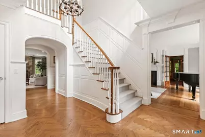 25 Adams Lane, New Canaan, CT 06840 - Photo 4