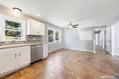 185 Eastside Boulevard, Waterbury, CT 06706 - Photo 8