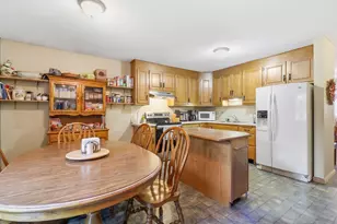 30 Sheila Ct, Bristol, CT 06010 - Photo 6