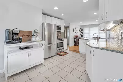 25 Pootatuck Path, Stratford, CT 06614 - Photo 12