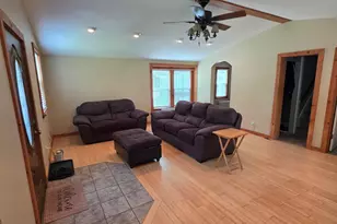 85 Robertson Ave, Killingly, CT 06239 - Photo 8