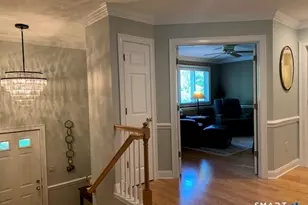 20 Madison Ln, Avon, CT 06001 - Photo 2
