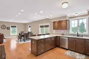 42B Great Ring Rd, Newtown, CT 06482 - Photo 8