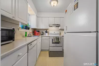 71 Bentwood Drive #8, Waterbury, CT 06705 - Photo 6