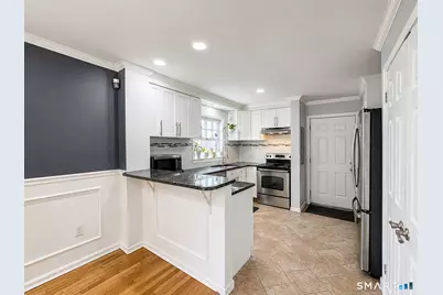 256 Washington Boulevard #6, Stamford, CT 06902 - Photo 2