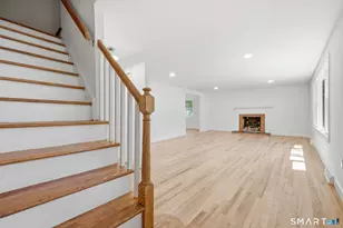 16 Chadwick Dr, Old Lyme, CT 06371 - Photo 2