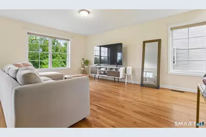 34 Lexington Gardens #34, North Haven, CT 06473 - Photo 4