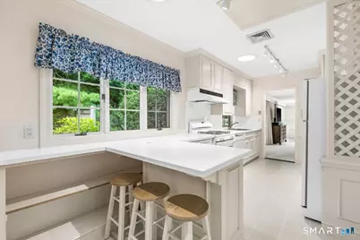 38 Gerrish Lane, New Canaan, CT 06840 - Photo 28