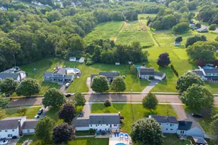 16 Brockett Farm Rd, North Haven, CT 06473 - Photo 12