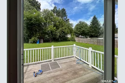 124 Bel Aire Circle, Windsor Locks, CT 06096 - Photo 10