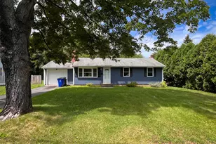 124 Bel-Aire Cir, Windsor Locks, CT 06096 - Photo 8