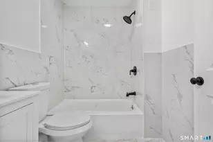 23 Robinson St, Waterbury, CT 06704 - Photo 14