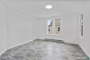 23 Robinson St, Waterbury, CT 06704 - Photo 18