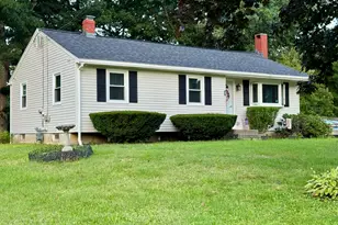 6 Linda Ln, Plainfield, CT 06374 - Photo 2