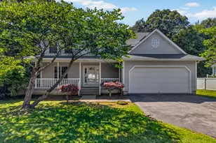 9 Spinnaker Rd, Waterford, CT 06385 - Photo 2