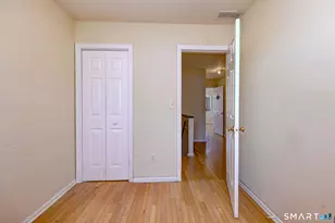 10 Hawthorne Ave, Derby, CT 06418 - Photo 30