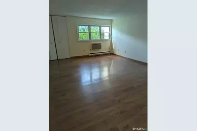 36 Thompson Road #B, Manchester, CT 06040 - Photo 2