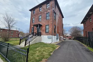 94-96 Edwards St, Hartford, CT 06120 - Photo 2