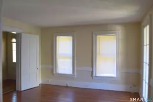 13 Pleasant St, Woodbury, CT 06798 - Photo 4