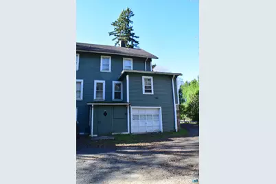 13 Pleasant Street, Woodbury, CT 06798 - Photo 2