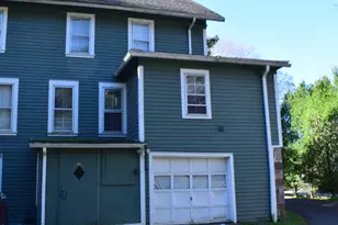 13 Pleasant St, Woodbury, CT 06798 - Photo 2