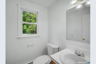 33 West Gerald Drive, Manchester, CT 06040 - Photo 16