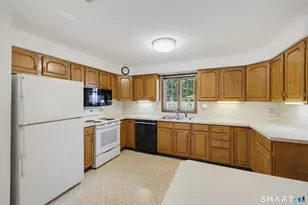 143 Fitzgerald Dr, East Hartford, CT 06118 - Photo 18
