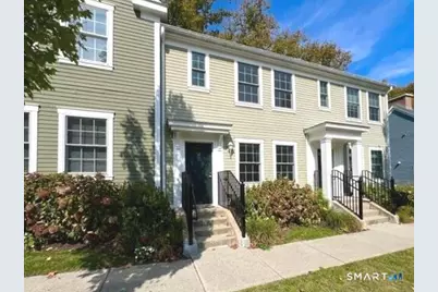 46 Stoneridge Circle #46, Stamford, CT 06902 - Photo 2