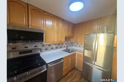 71 Strawberry Hill Avenue #1107, Stamford, CT 06902 - Photo 2