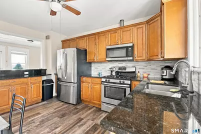 144 Clinton Street, Waterbury, CT 06710 - Photo 4