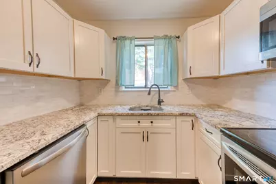 16 Darling Street #E, Southington, CT 06489 - Photo 10