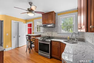 12 Middlefield Dr, West Hartford, CT 06107 - Photo 8