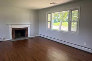 125 Canary Pl, Stratford, CT 06614 - Photo 6