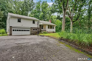 11 Bonnybrook Rd, Norwalk, CT 06850 - Photo 2